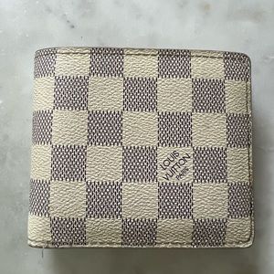 Louis Vuitton Damier Azur wallet